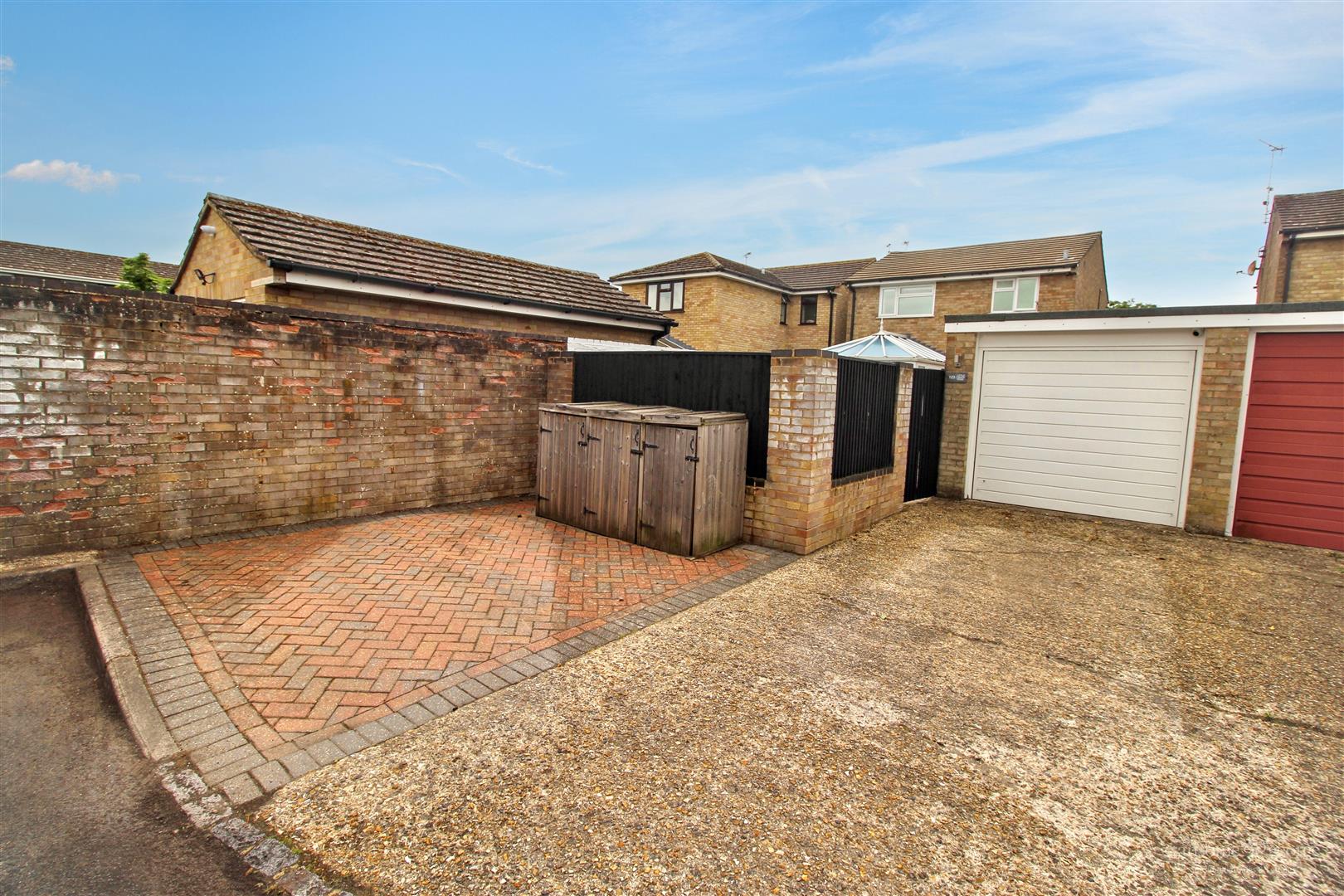 Little Heath Road, Tilehurst, Reading